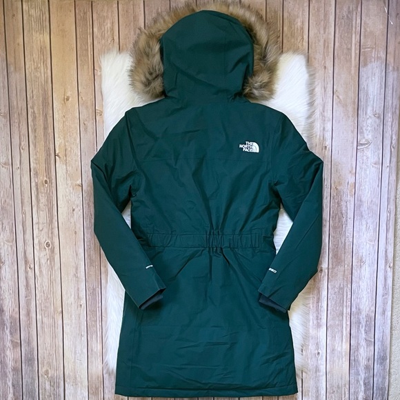 The North Face Women’s Arctic Parka Coat In Ponderosa Green - Picture 7 of 9